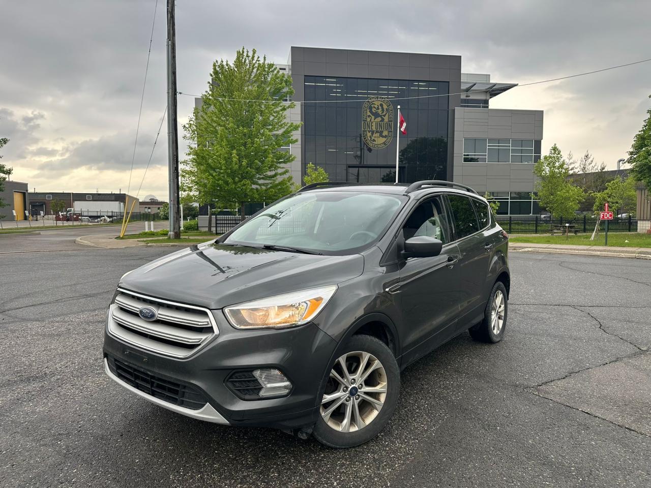 2018 Ford Escape FULLY CERTIFIED // NO ACCIDENT // 1y WARRANTY INCL Photo3