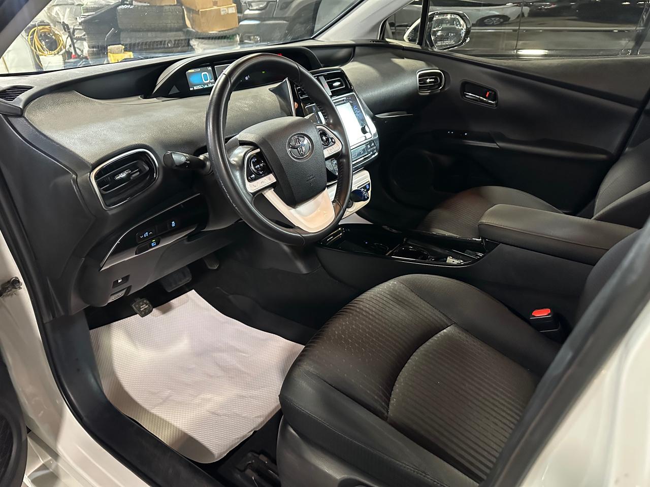 2019 Toyota Prius AWD - Photo #21