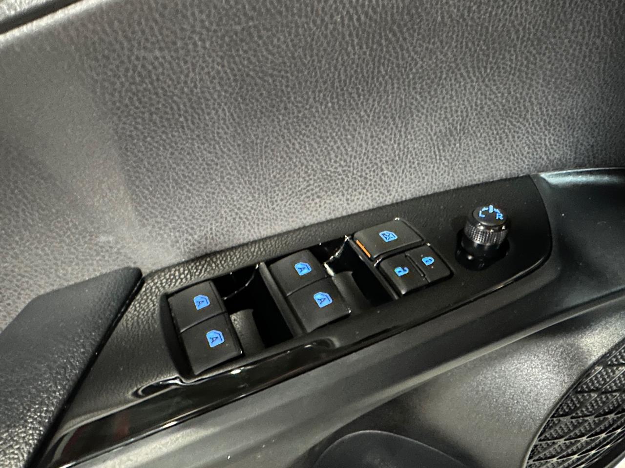 2019 Toyota Prius AWD - Photo #24