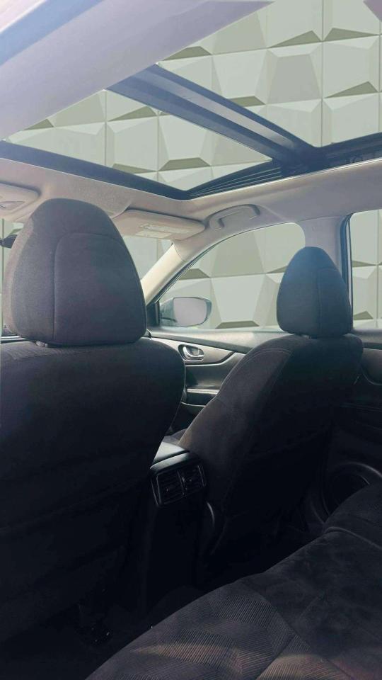2014 Nissan Rogue FWD 4dr SV - Photo #11