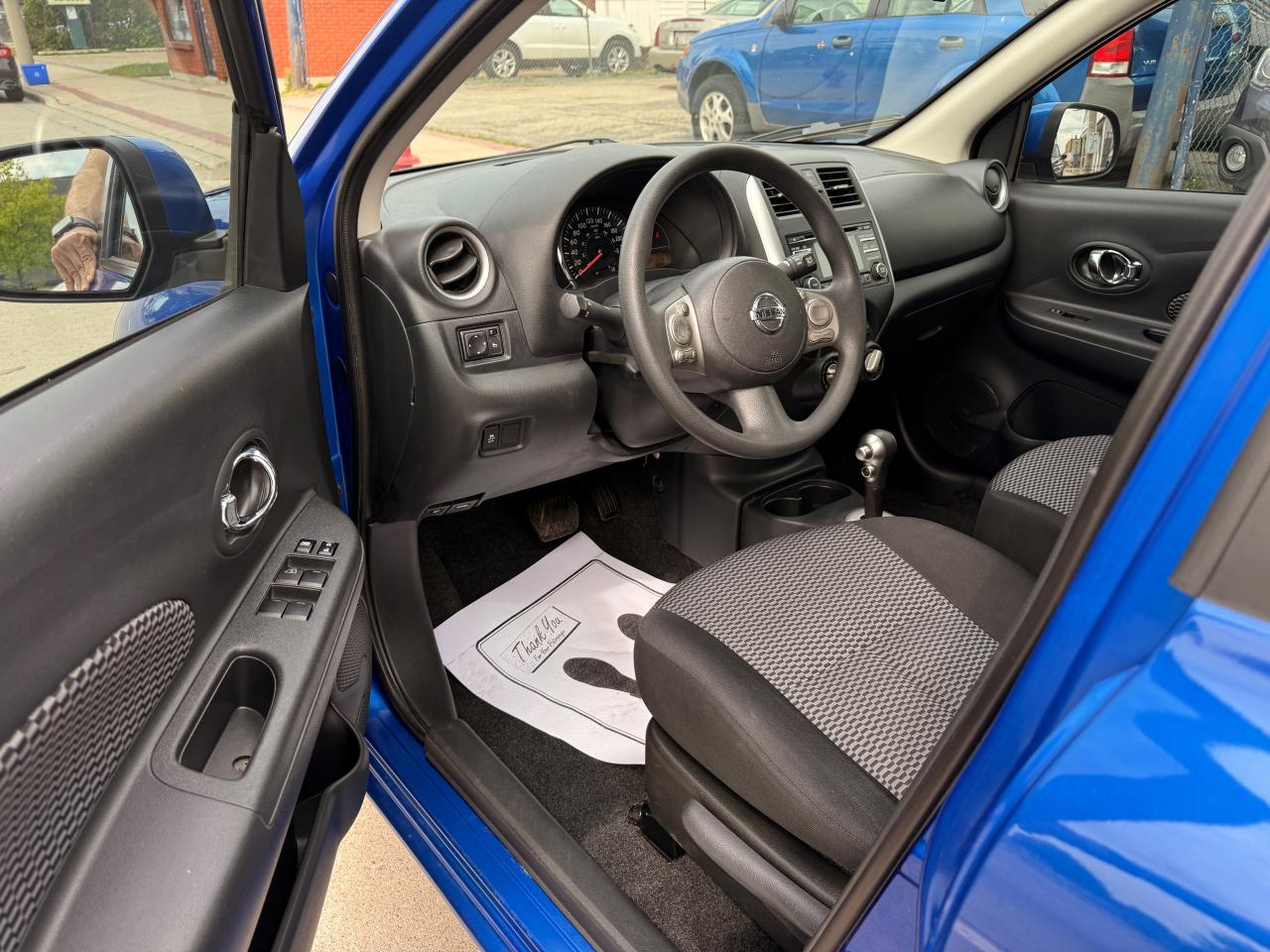 2015 Nissan Micra SV - Photo #15