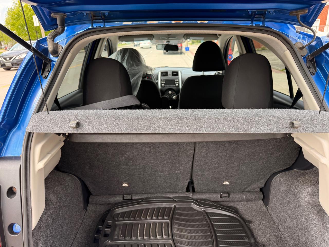 2015 Nissan Micra SV - Photo #20