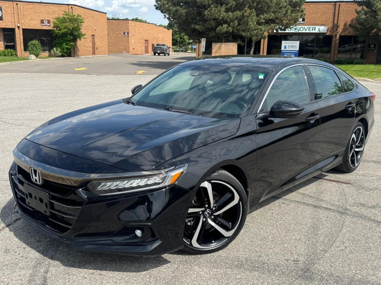 2022 Honda Accord Sport - Photo #4