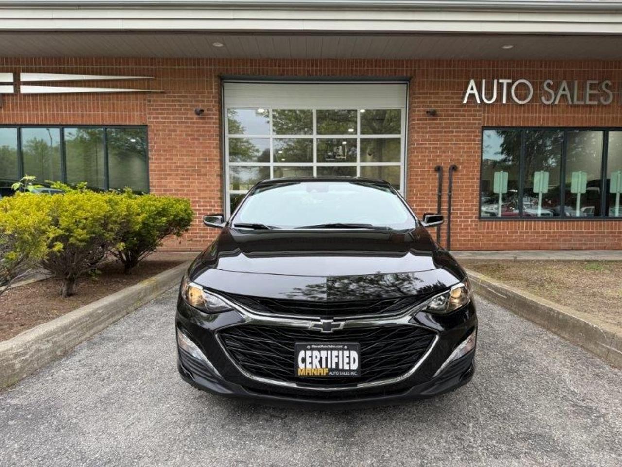 2024 Chevrolet Malibu 1LT Black Edition Photo1