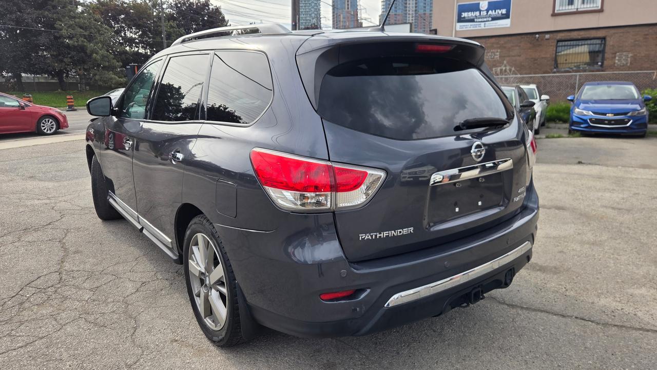 2014 Nissan Pathfinder Platinum - Photo #3