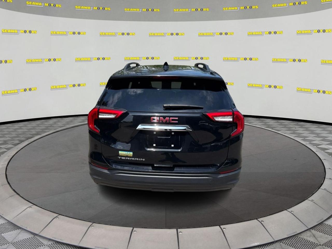 2022 GMC Terrain  - Photo #4