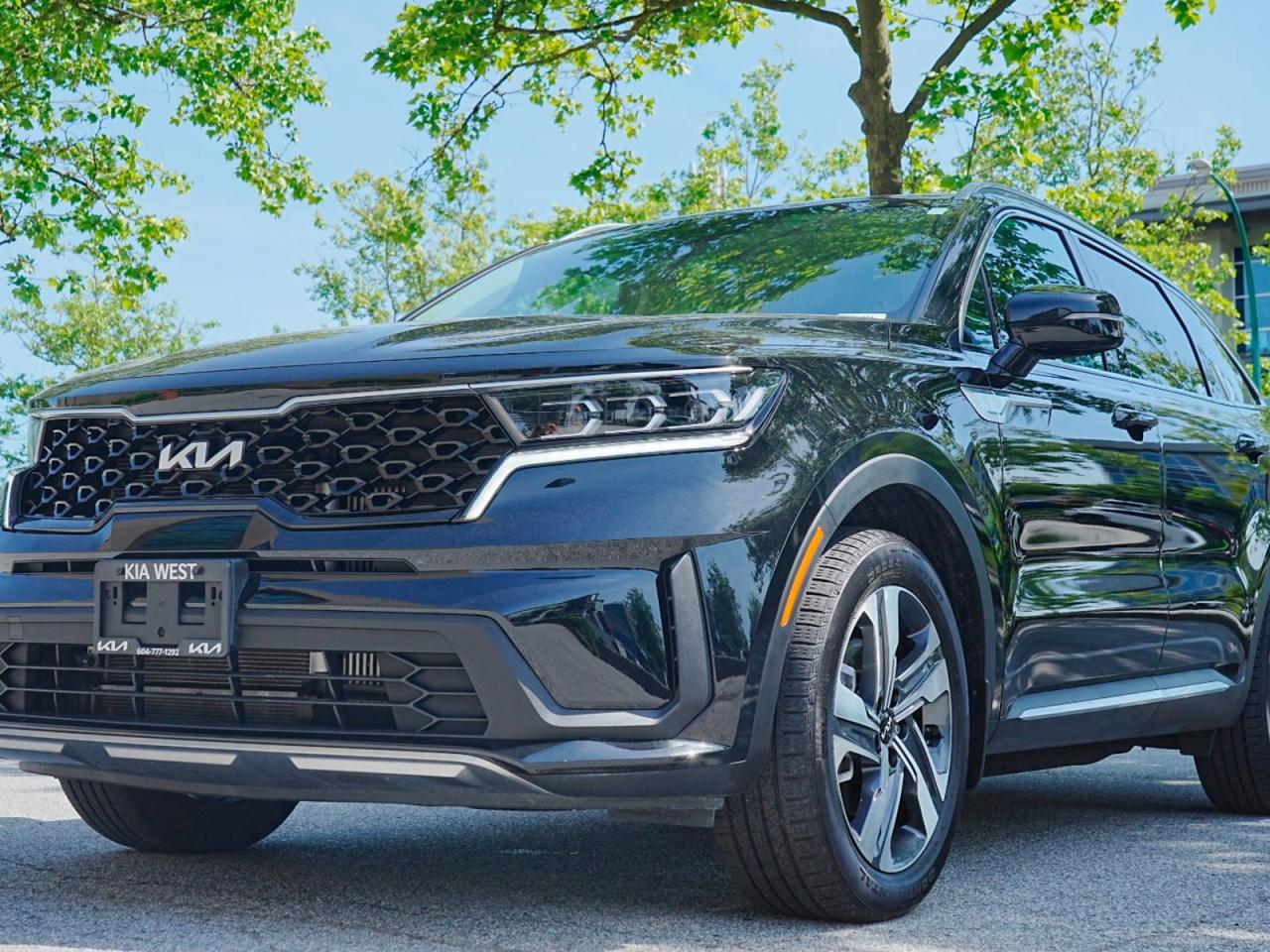 Used 2023 Kia Sorento Hybrid for sale in Coquitlam, BC
