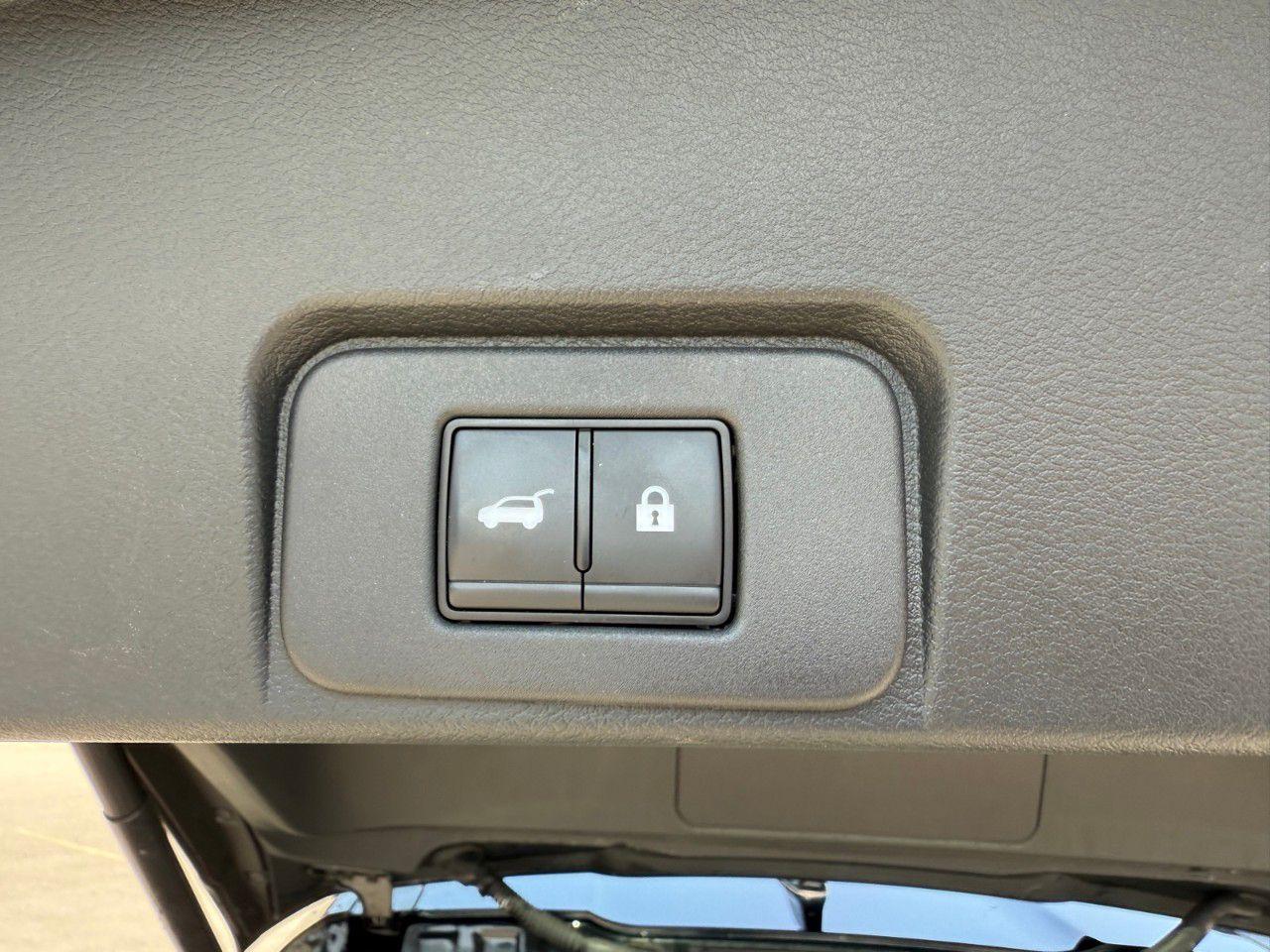 12585902