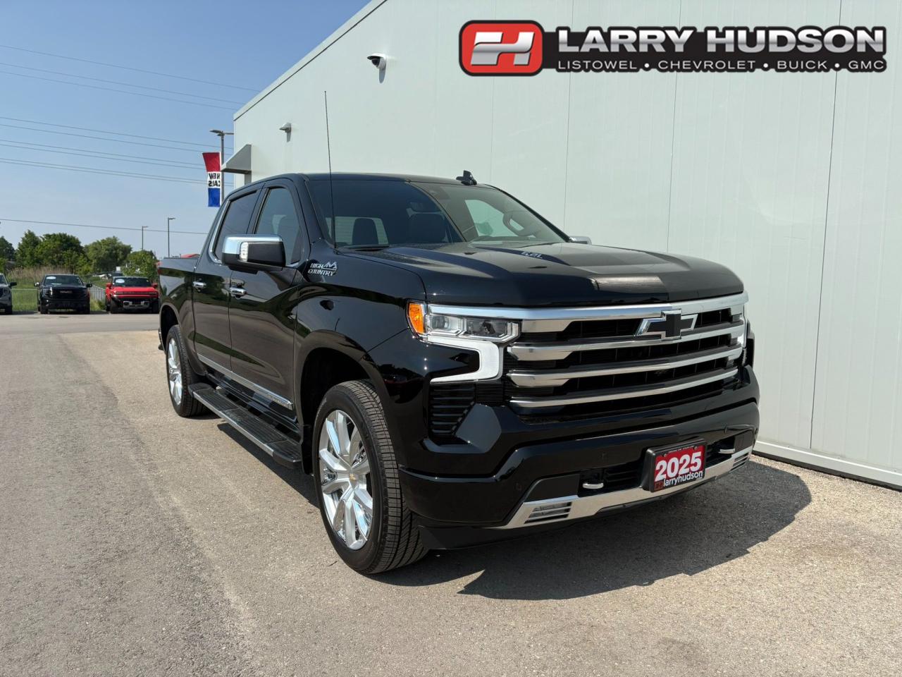 Used 2025 Chevrolet Silverado 1500 One Owner | High Country | Crew | Navigation | Sunroof | Premium | 22