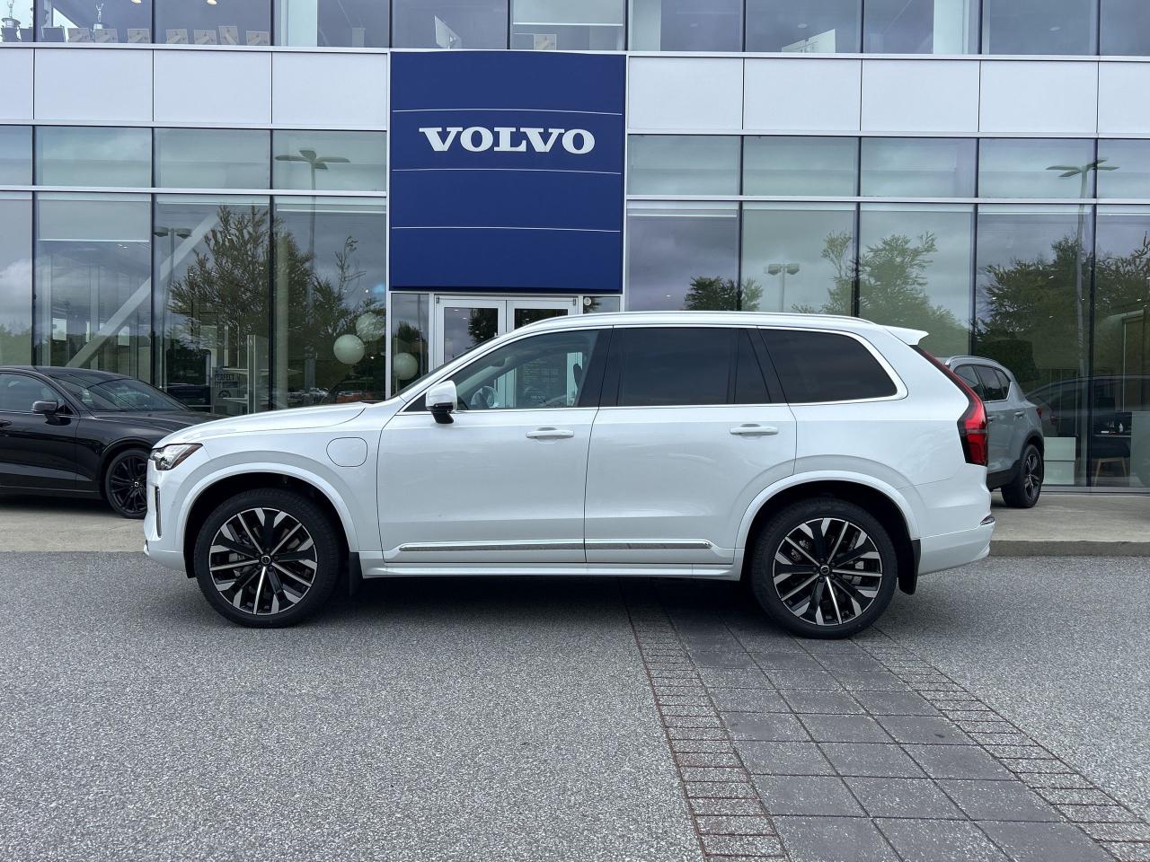 New 2025 Volvo XC90 Plug-In Hybrid 2025.5 T8 AWD Core Bright Theme 7-Seater for sale in Surrey, BC