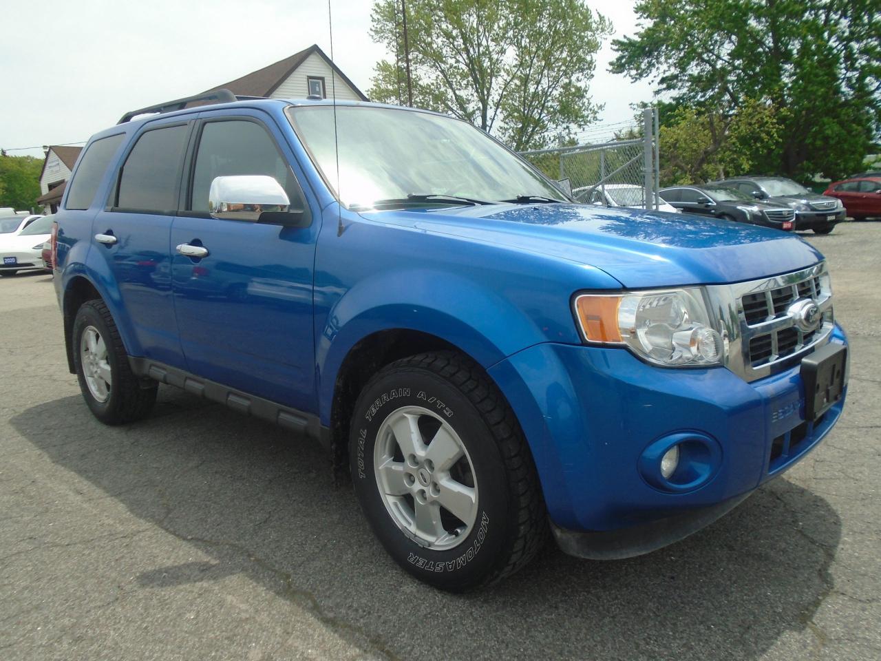 2012 Ford Escape FWD 4dr XLT - Photo #4