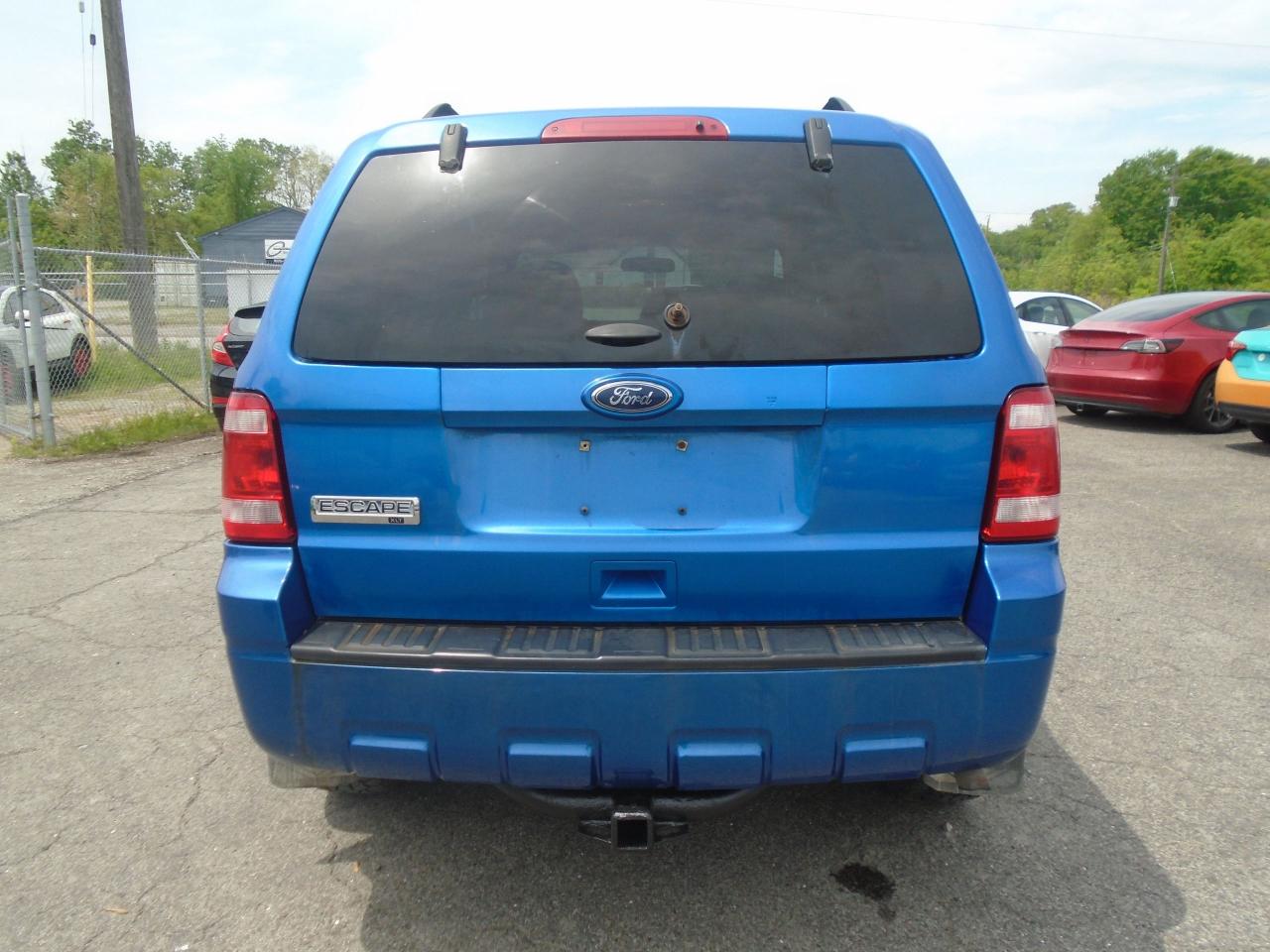 2012 Ford Escape FWD 4dr XLT - Photo #7
