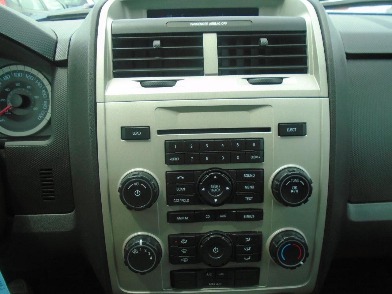 2012 Ford Escape FWD 4dr XLT - Photo #14