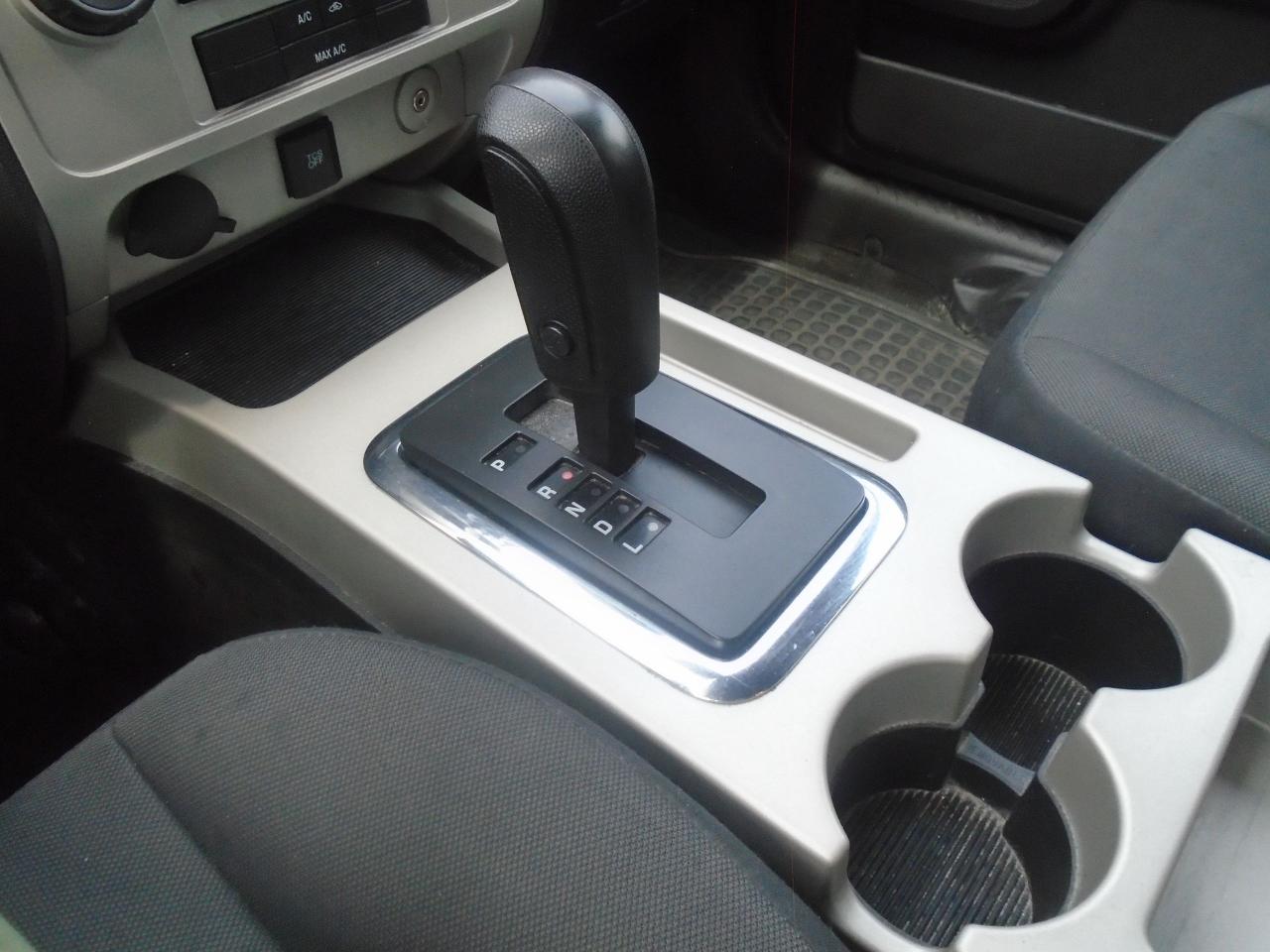 2012 Ford Escape FWD 4dr XLT - Photo #15