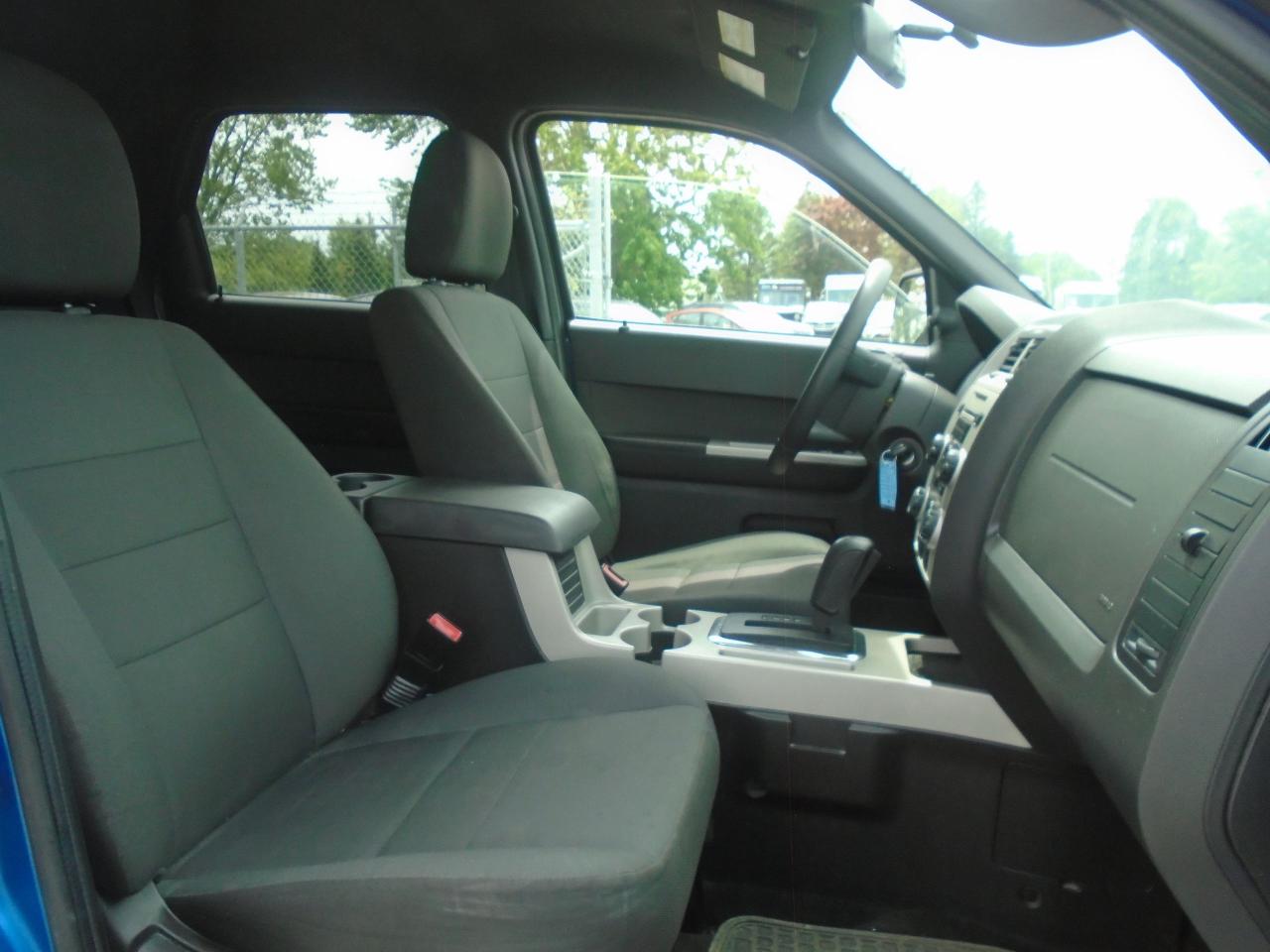 2012 Ford Escape FWD 4dr XLT - Photo #19