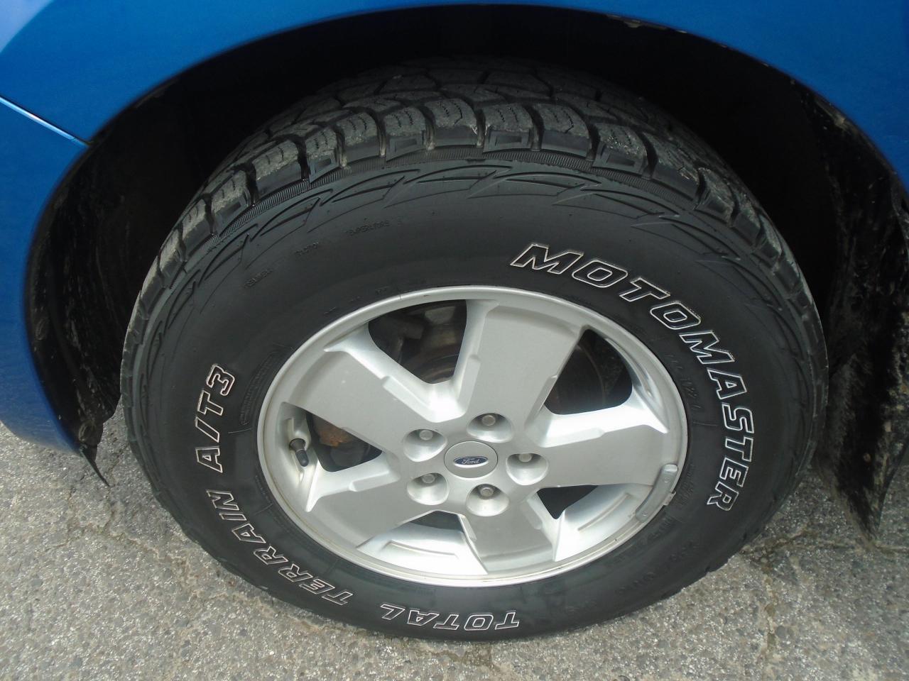 2012 Ford Escape FWD 4dr XLT - Photo #29