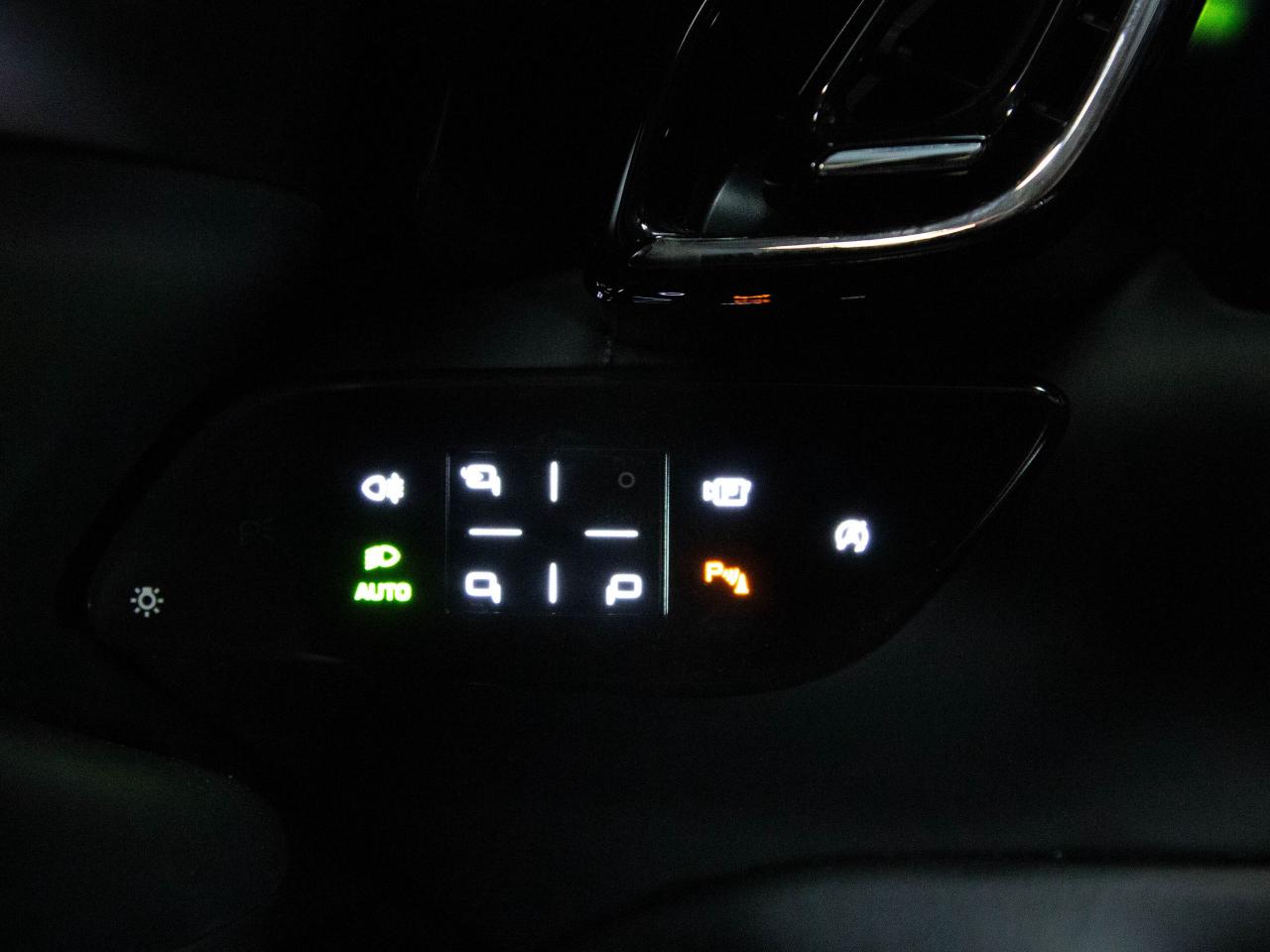 12586610