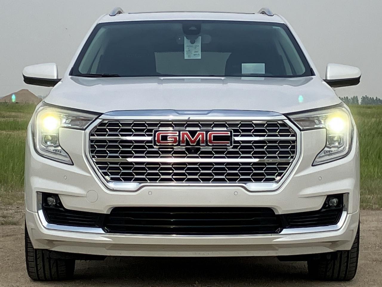 Used 2024 GMC Terrain Denali, Heated 2nd Row Seats, Sunroof for sale in Kipling, SK