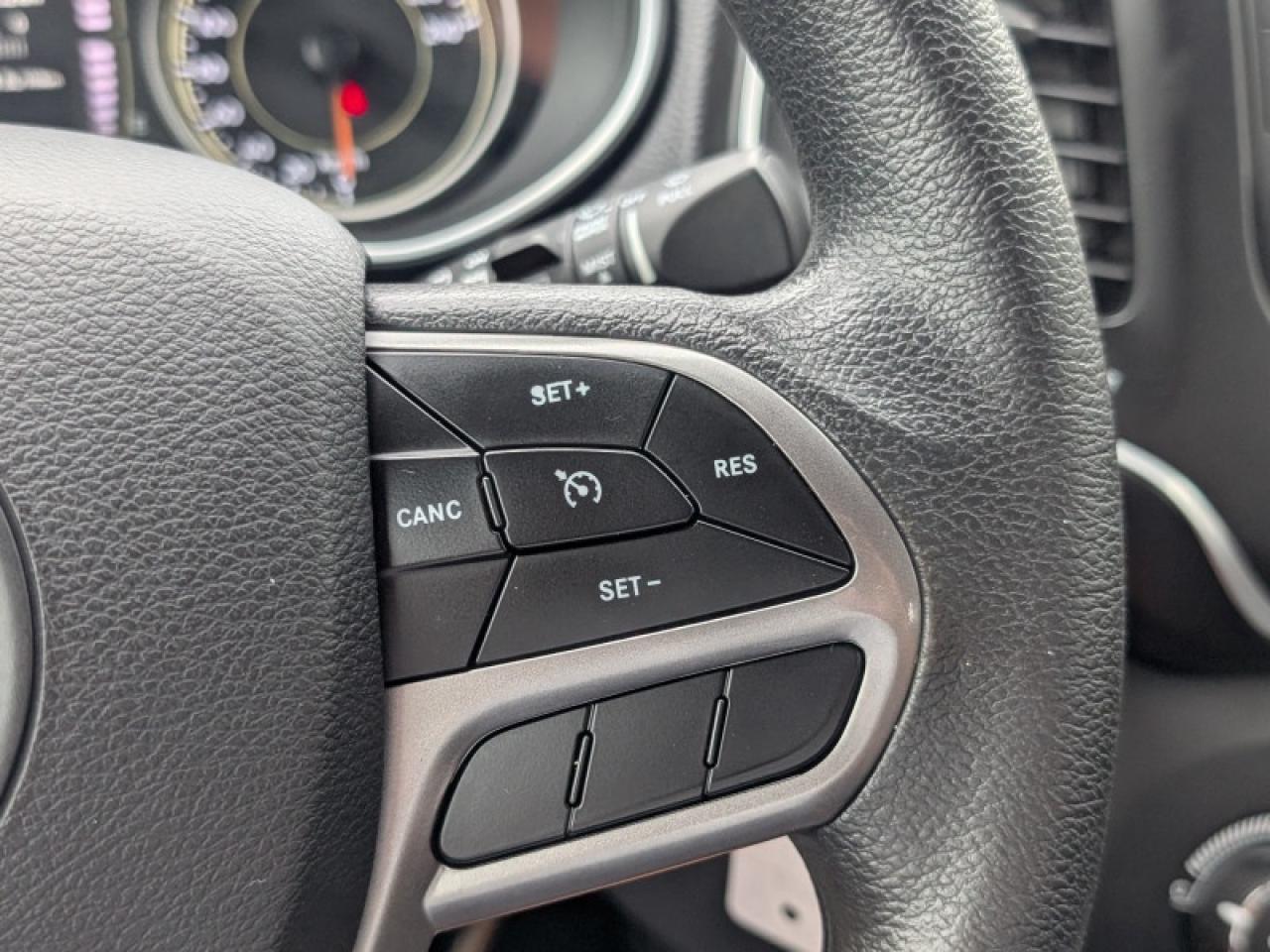 2019 Jeep Cherokee Sport  CAM BLUETOOTH 17-AM-ALLOYS Photo