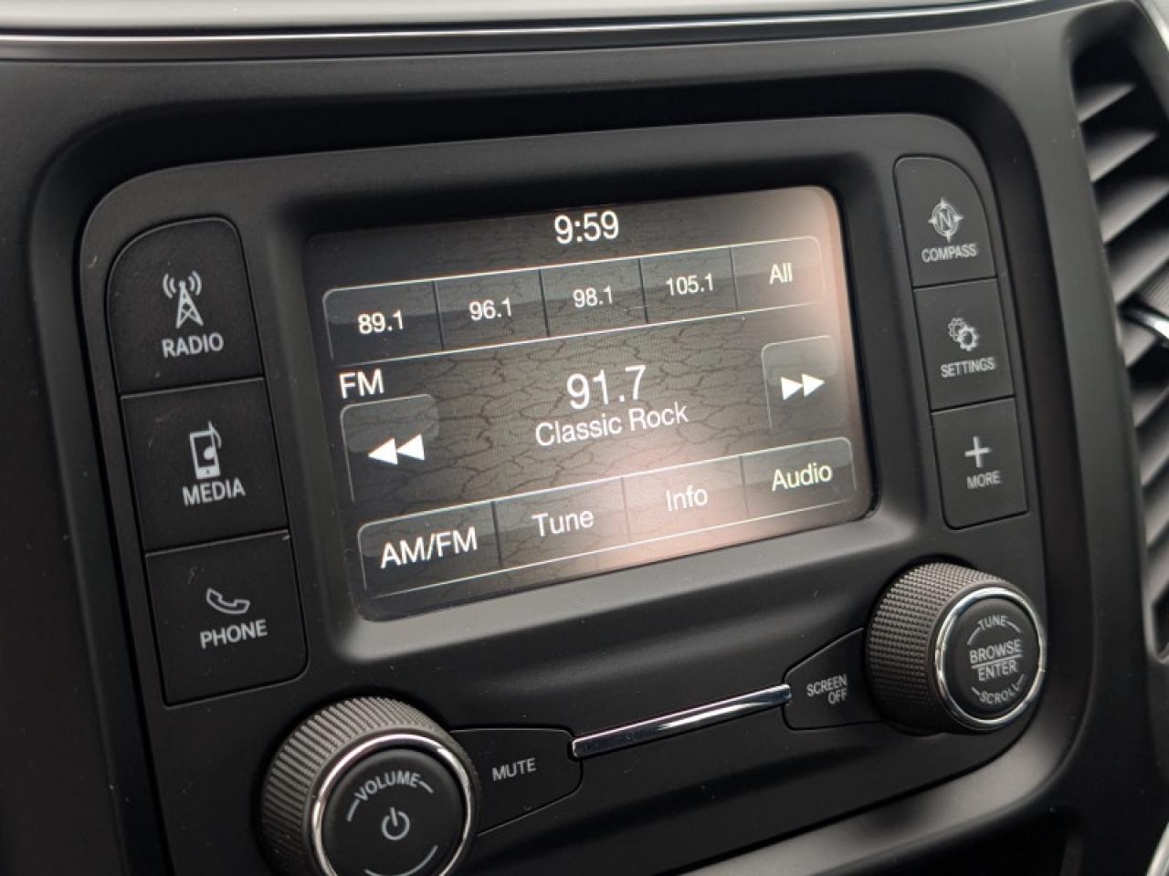 2019 Jeep Cherokee Sport  CAM BLUETOOTH 17-AM-ALLOYS Photo