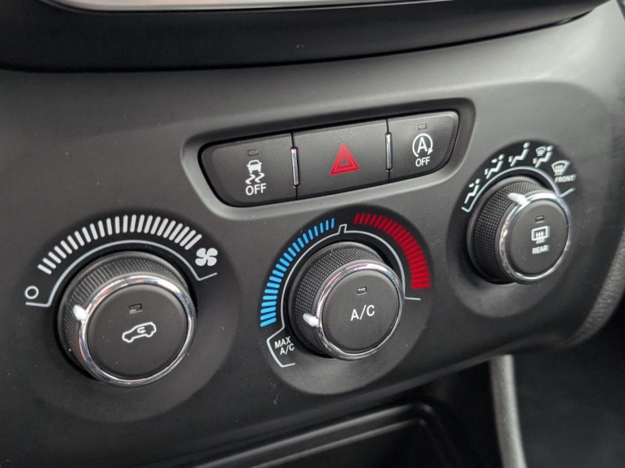 2019 Jeep Cherokee Sport  CAM BLUETOOTH 17-AM-ALLOYS Photo