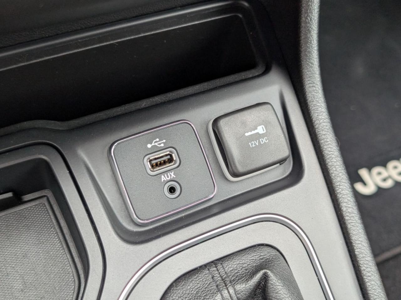 2019 Jeep Cherokee Sport  CAM BLUETOOTH 17-AM-ALLOYS Photo