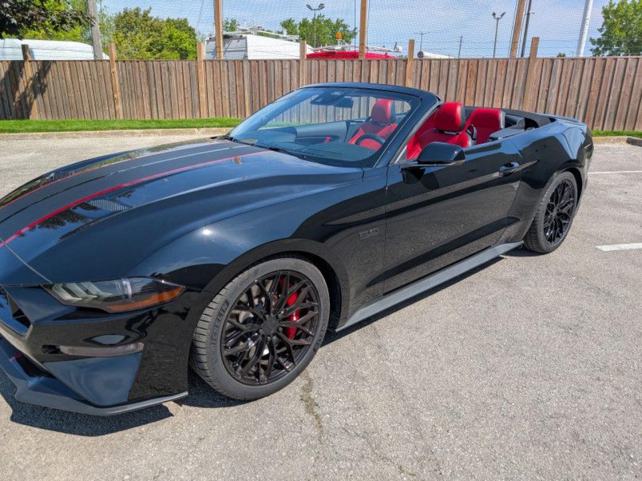 2021 Ford Mustang GT Premium  **PRISTINE - LOW KMS** Photo2