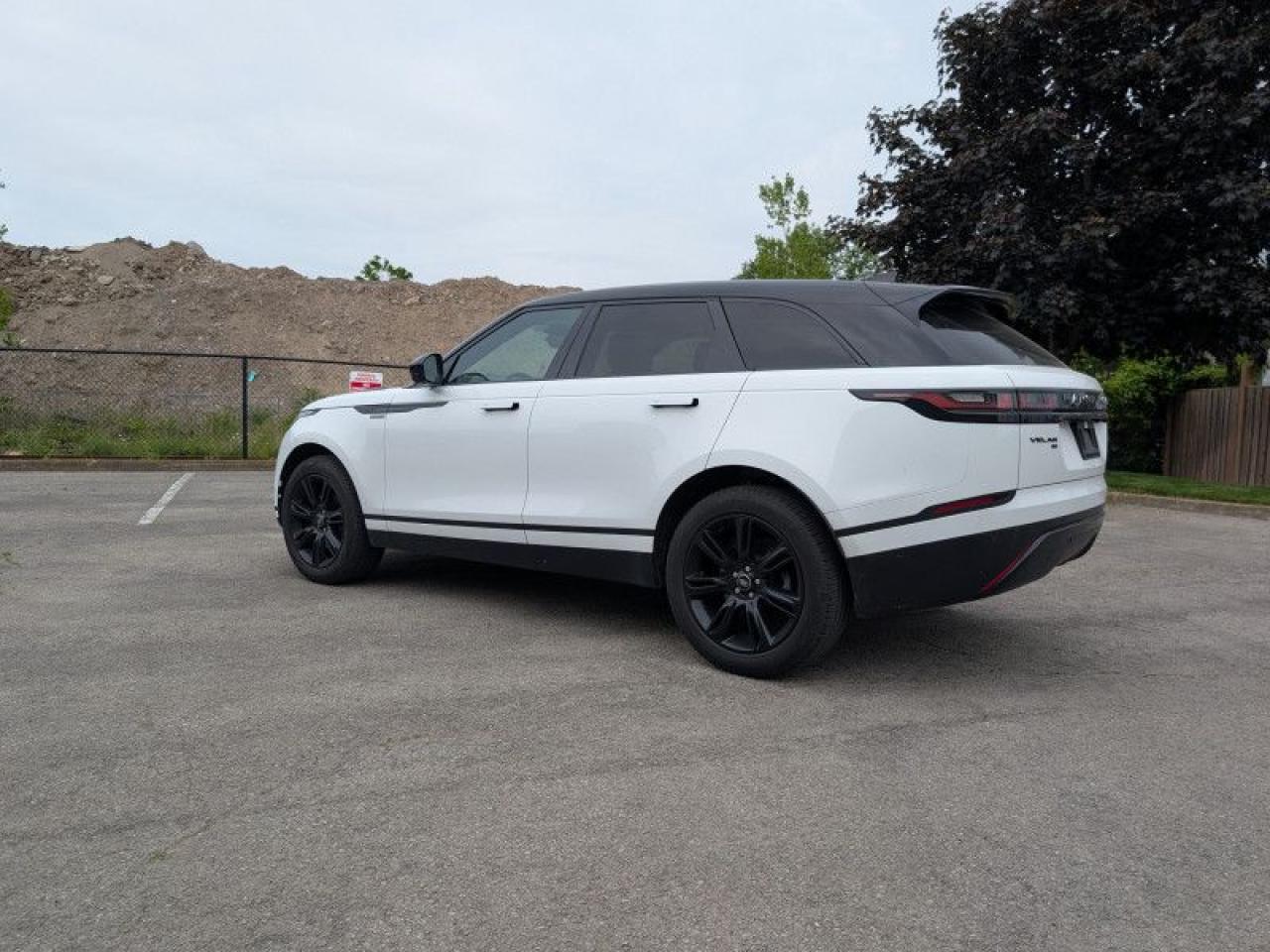 2021 Land Rover Range Rover Velar P250 S  **LOW KMS** Photo2