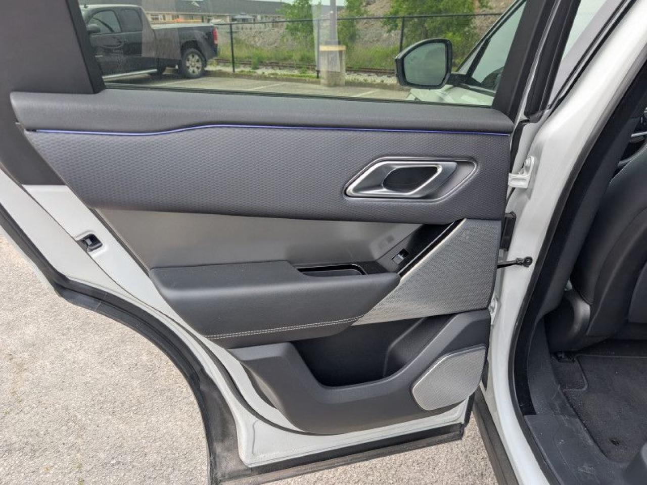 2021 Land Rover Range Rover Velar P250 S  **LOW KMS** Photo