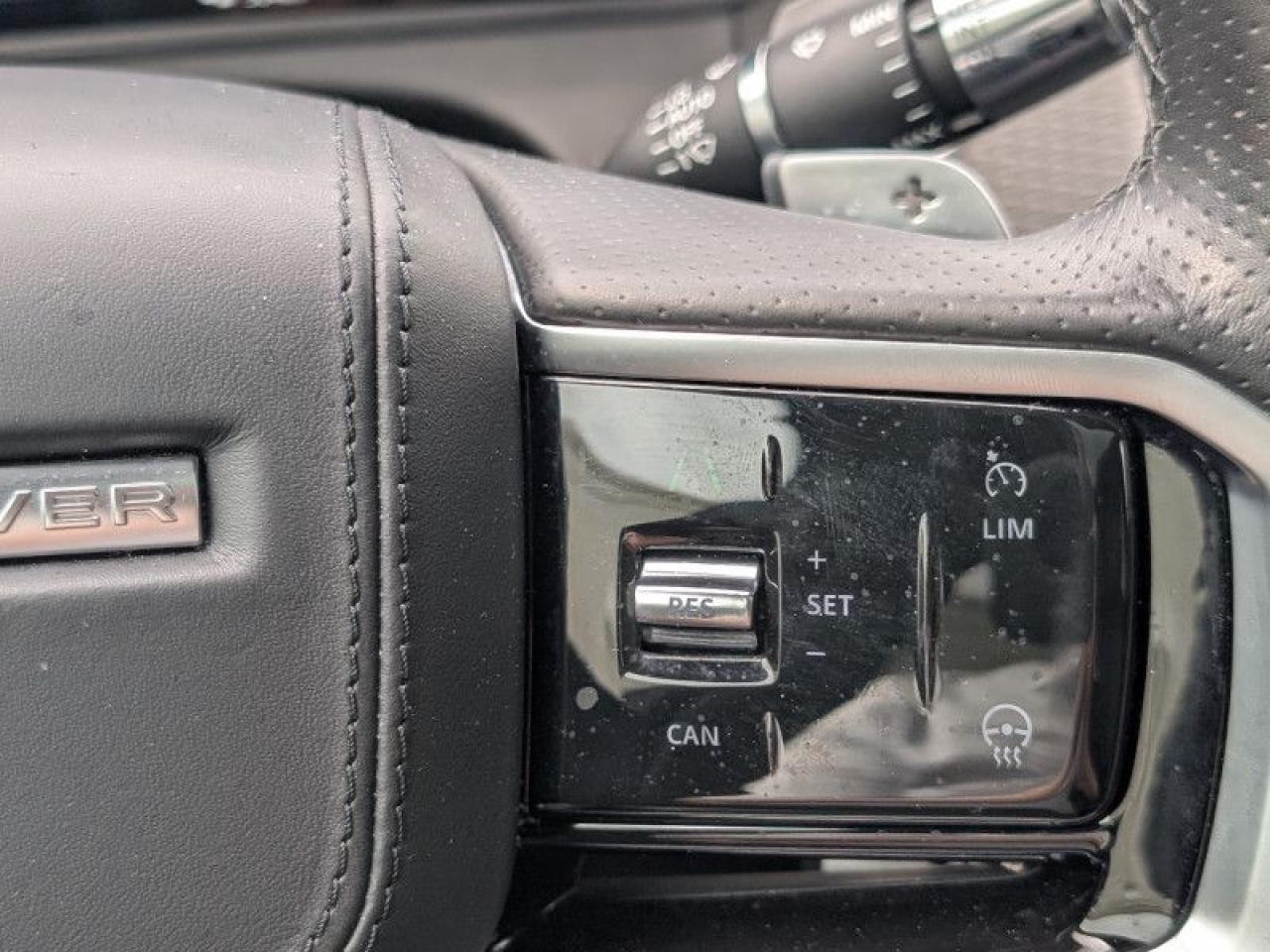 2021 Land Rover Range Rover Velar P250 S  **LOW KMS** Photo