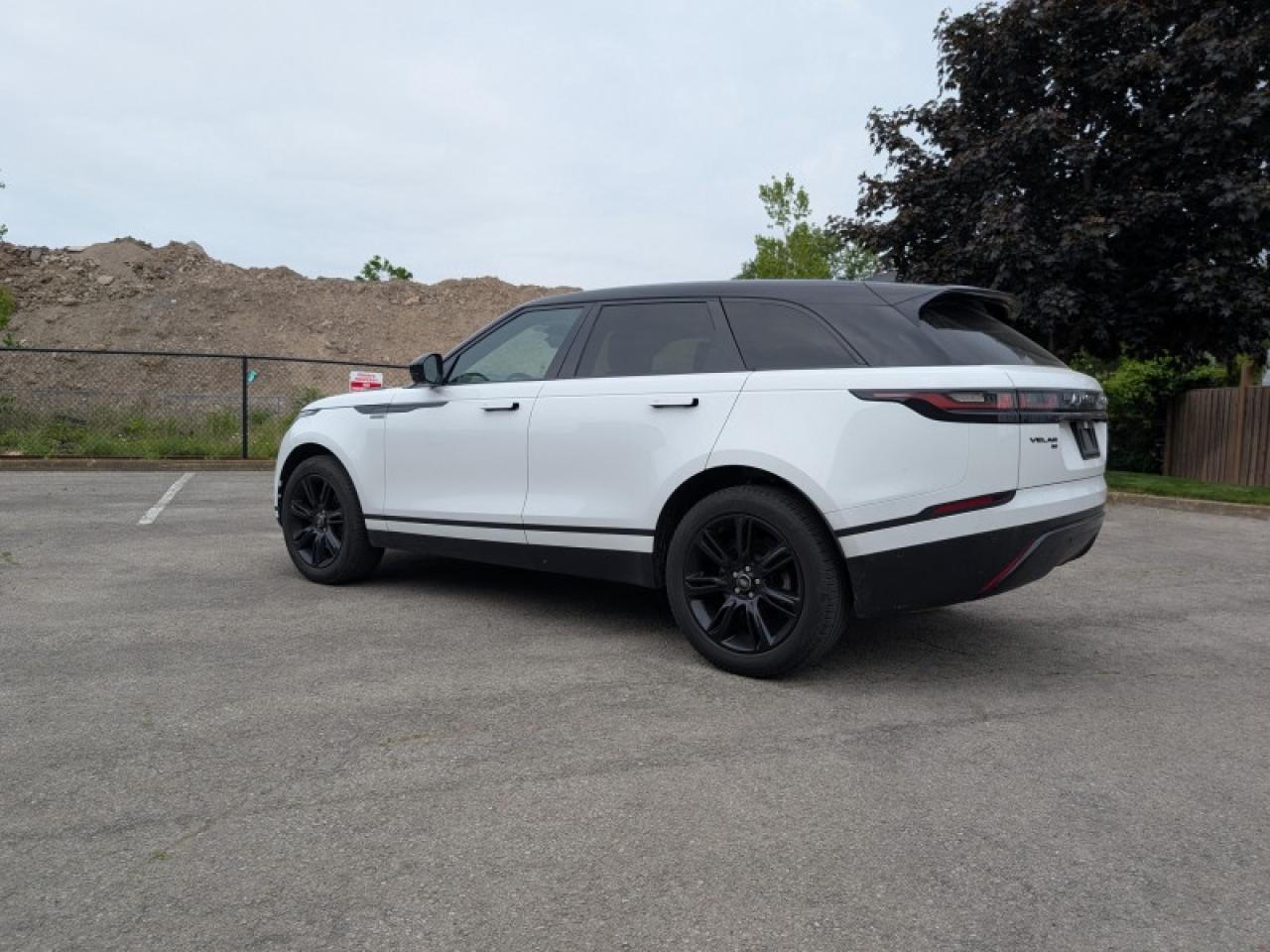 2021 Land Rover Range Rover Velar P250 S  **LOW KMS** Photo2