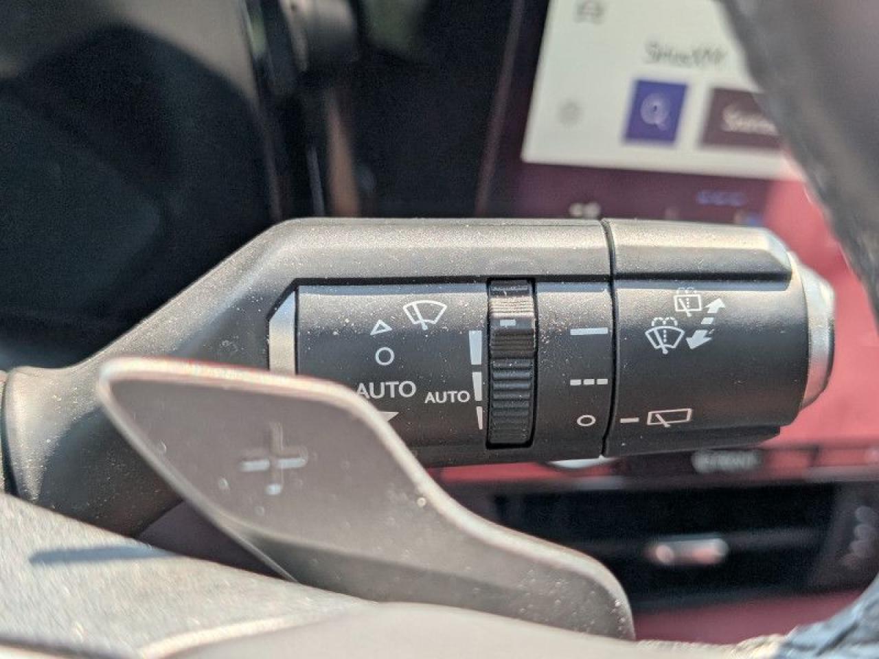 2024 Lexus NX 350 Premium  **LOW KMS - 1 OWNER** Photo
