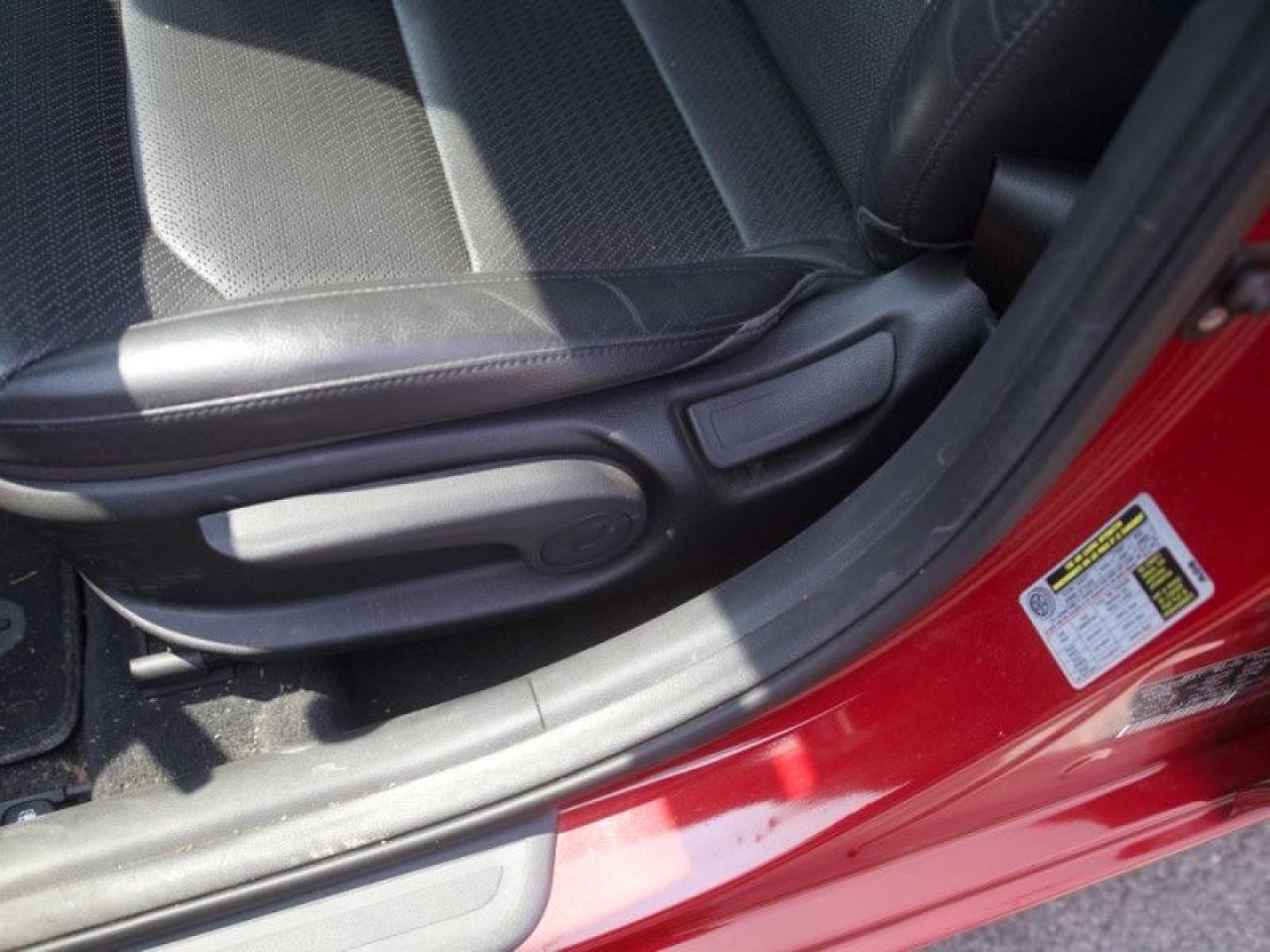 2018 Hyundai Elantra GLS Auto  **SUNROOF - LOW KMS** Photo