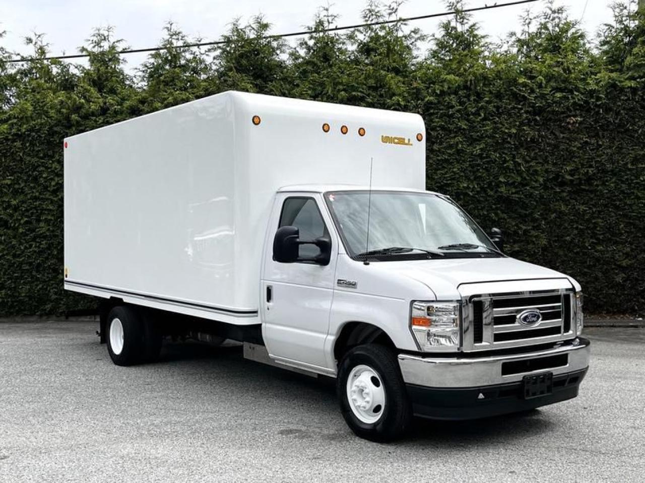 Used 2021 Ford E450 Super Duty 16-Foot Cube Van for sale in Burnaby, BC