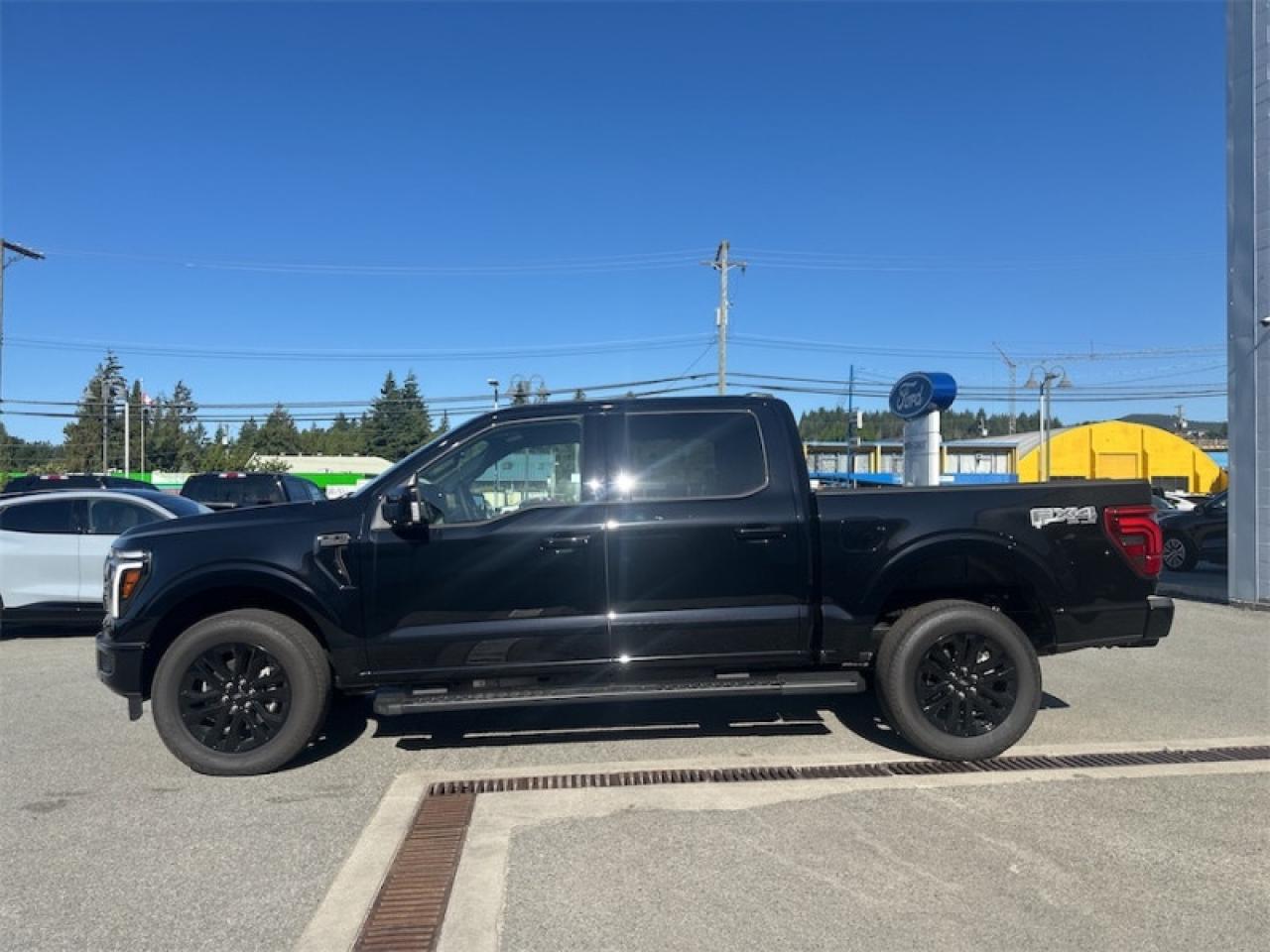 2025 Ford F-150 Lariat  - Tow Package Photo