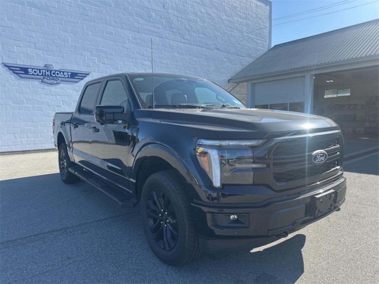 2025 Ford F-150 Lariat  - Tow Package Photo5