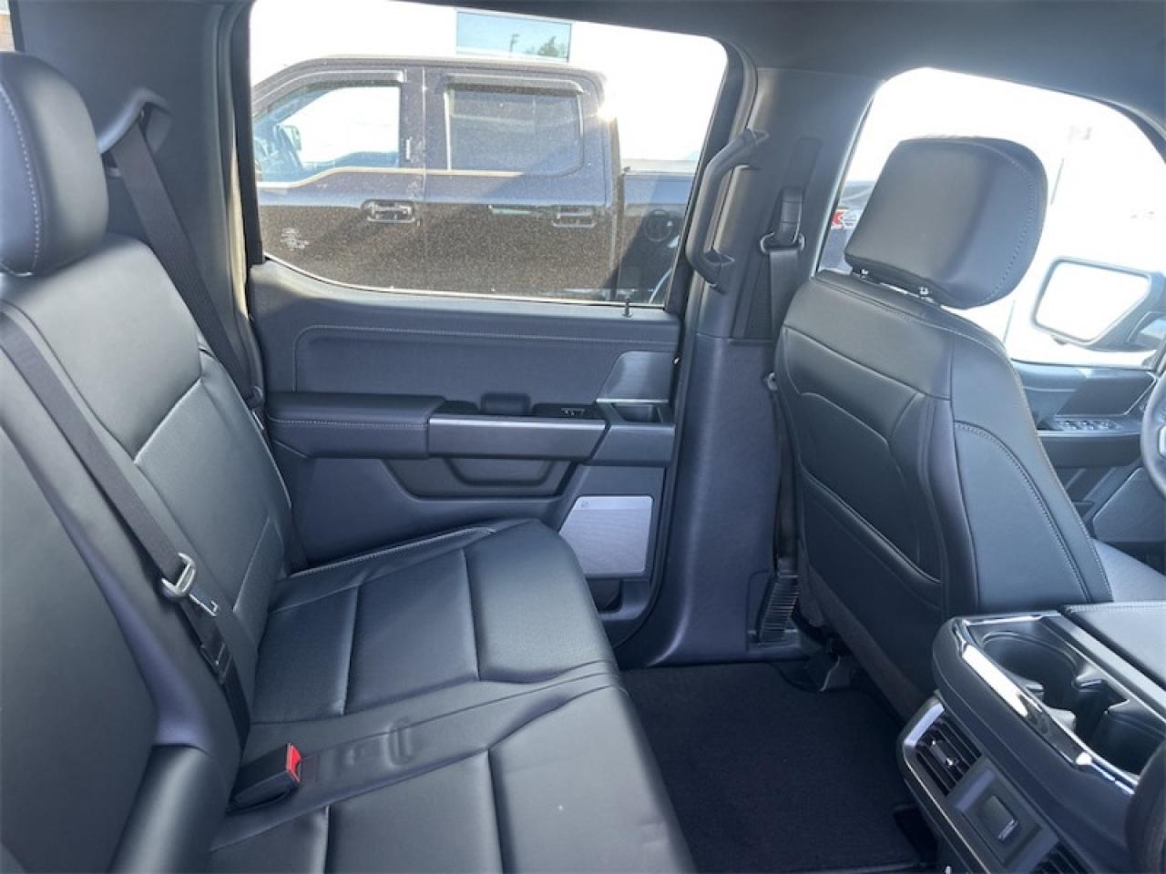2025 Ford F-150 Lariat  - Tow Package Photo5