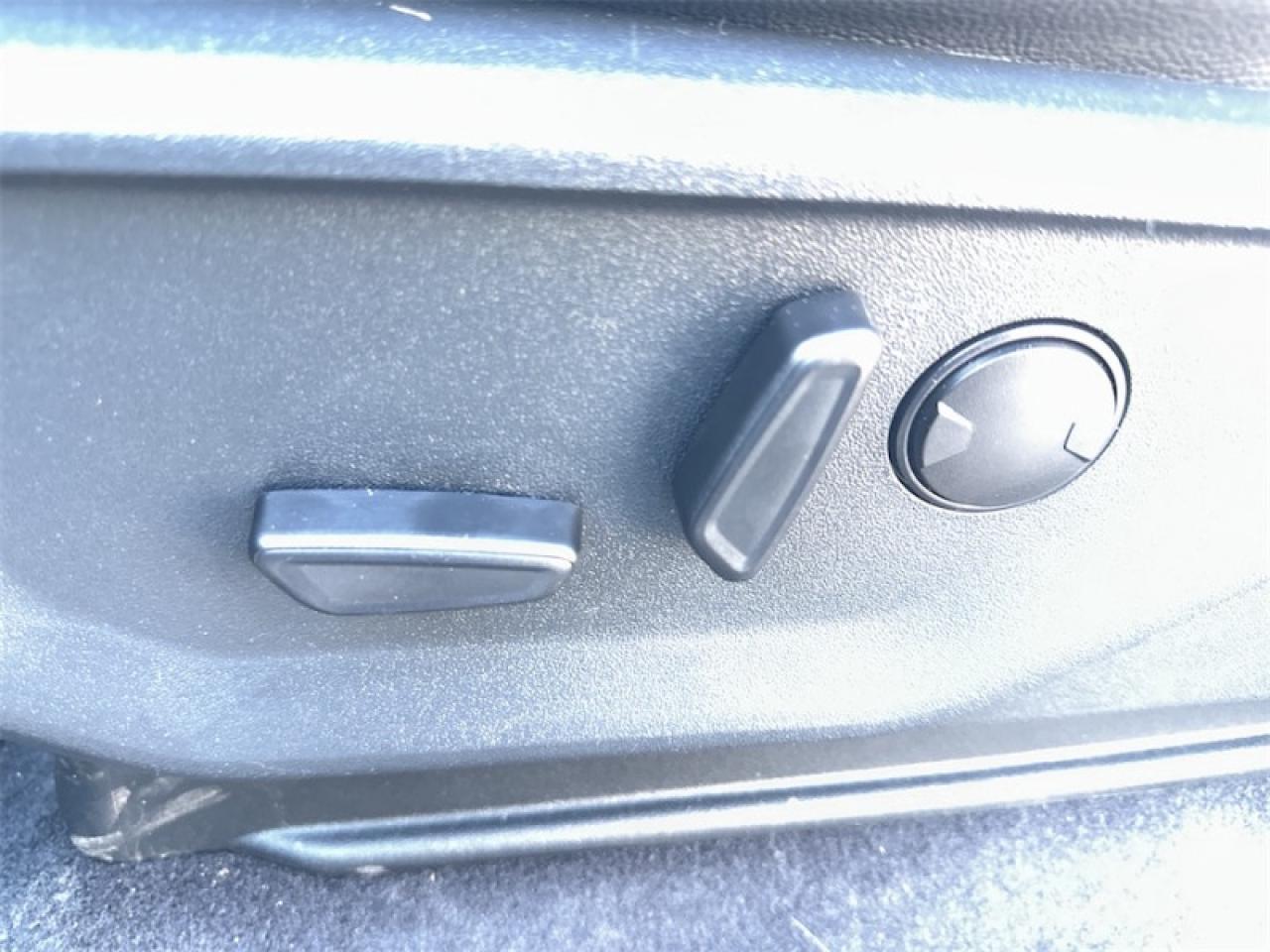 2025 Ford F-150 Lariat  - Tow Package Photo5