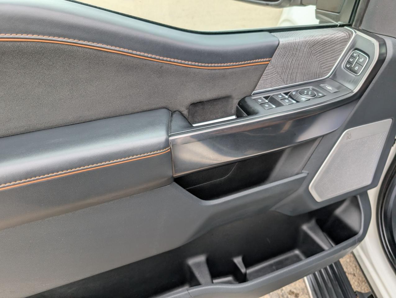 2021 Ford F-150 PLATINUM Photo5