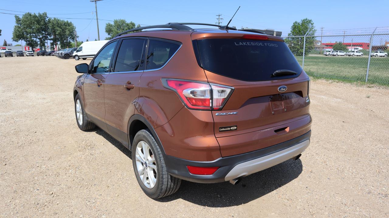 2017 Ford Escape SE Photo5