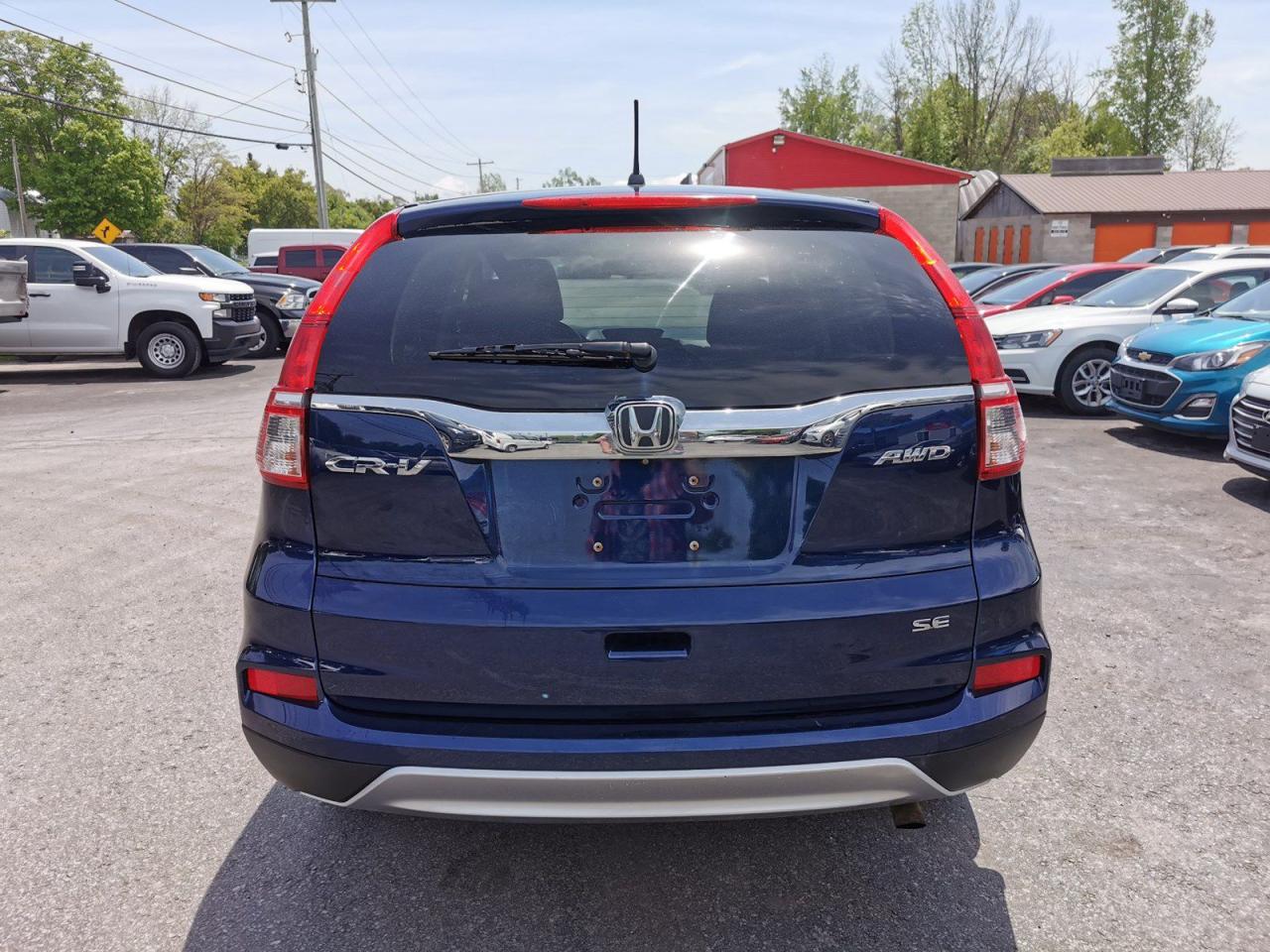 2016 Honda CR-V SE - Photo #4