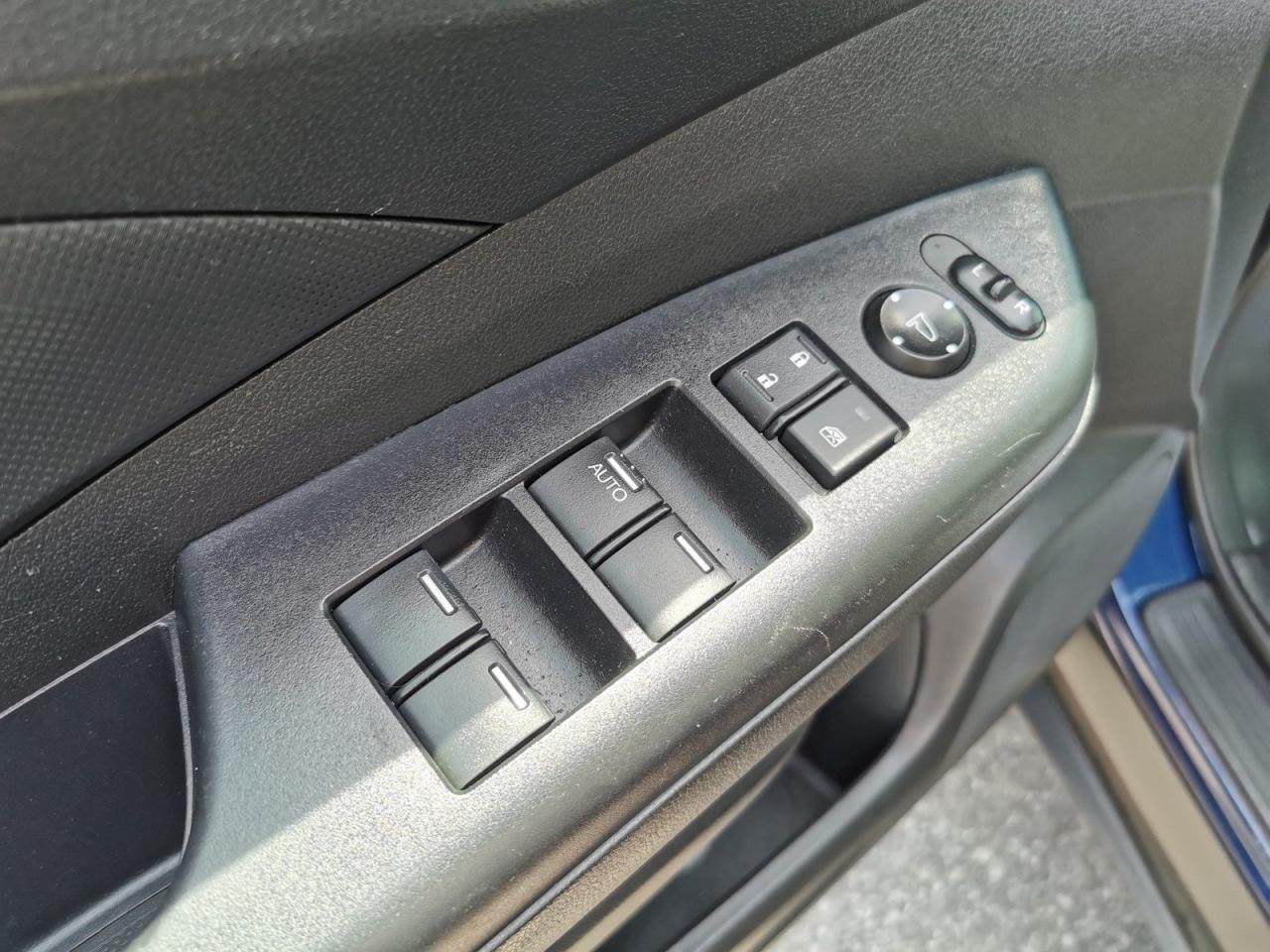 2016 Honda CR-V SE - Photo #10