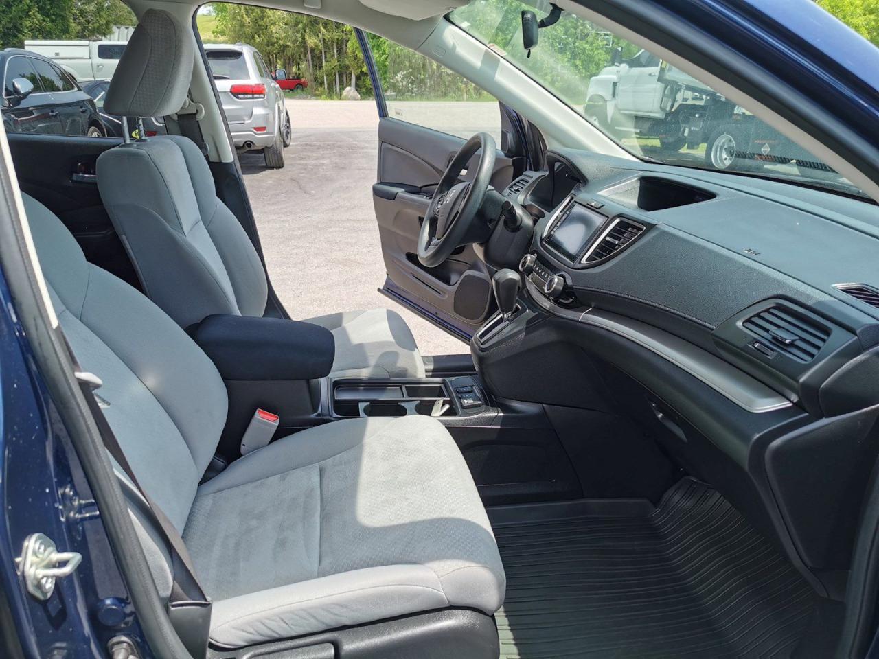 2016 Honda CR-V SE - Photo #18