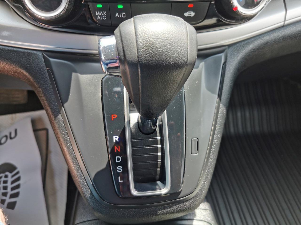 2016 Honda CR-V SE - Photo #29