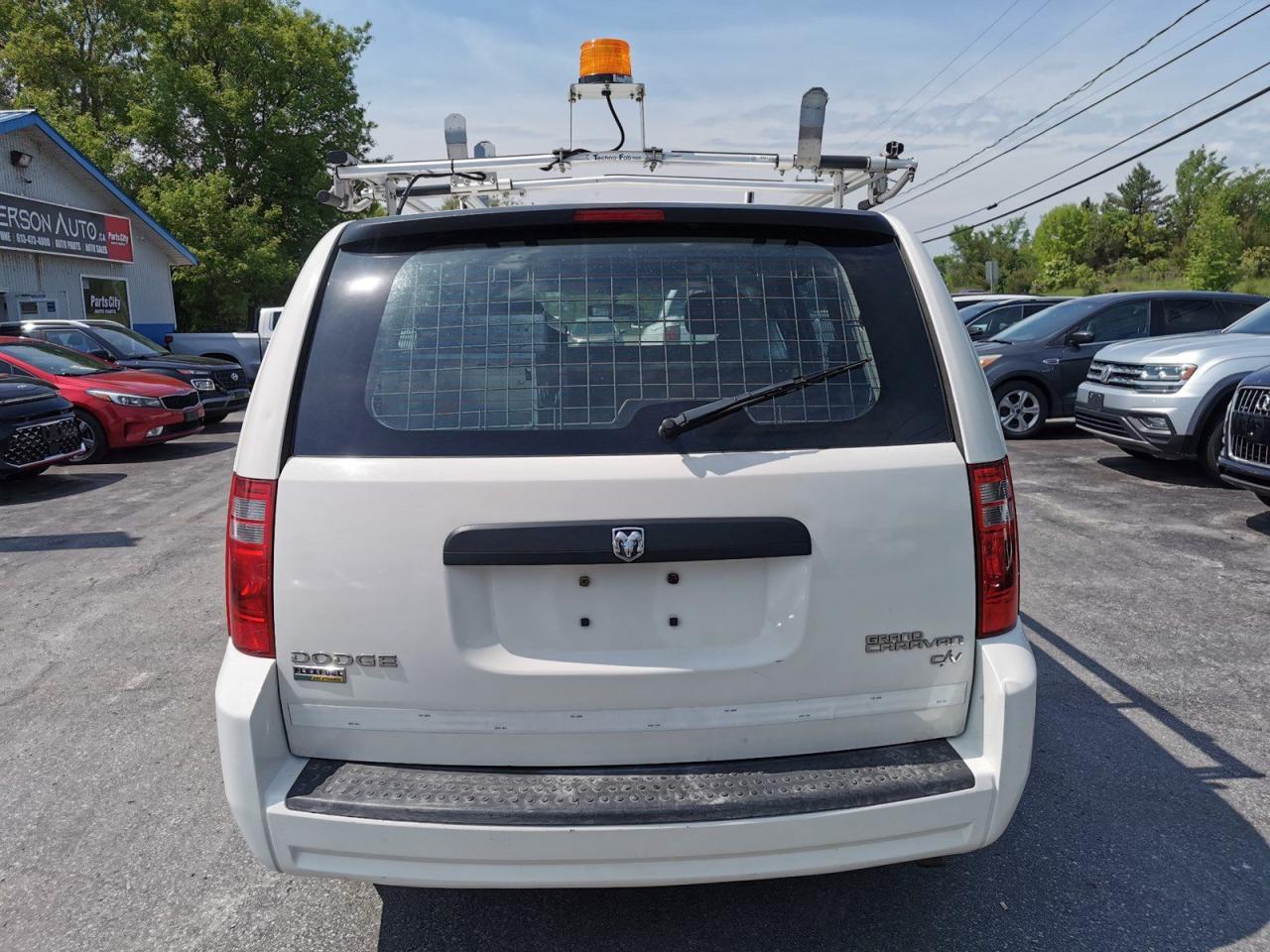 2010 Dodge Grand Caravan CARGO - Photo #4