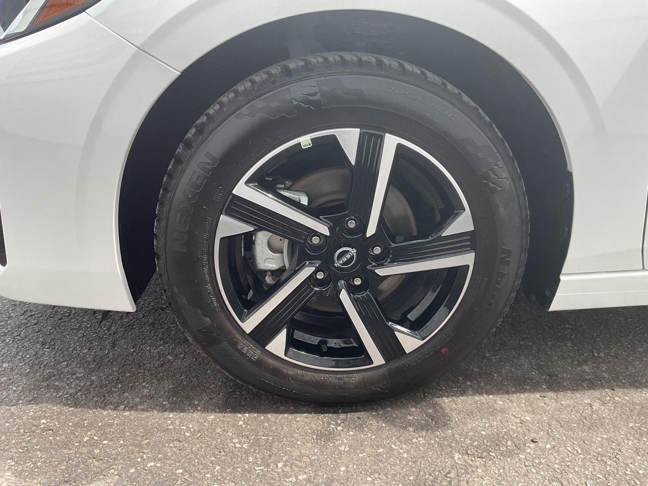 Used 2025 Nissan Sentra SV 4DR SEDAN for sale in North Bay, ON