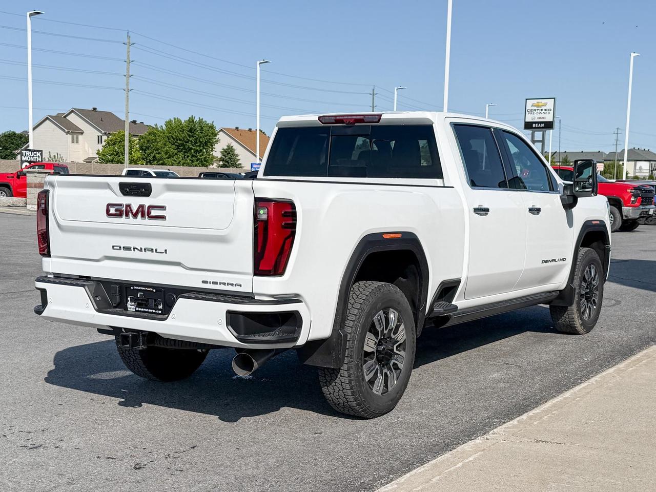 2025 GMC Sierra 2500 HD Denali DURAMAX 6.6L V8 WITH REMOTE START/ENTRY, SUNROOF, HEATED SEATS, HEATED STEERING WHEEL, VENTILATED SEATS, HD SURROUND VISION Photo
