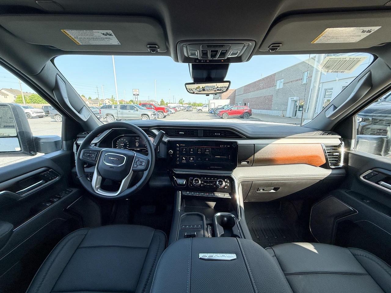2025 GMC Sierra 2500 HD Denali DURAMAX 6.6L V8 WITH REMOTE START/ENTRY, SUNROOF, HEATED SEATS, HEATED STEERING WHEEL, VENTILATED SEATS, HD SURROUND VISION Photo