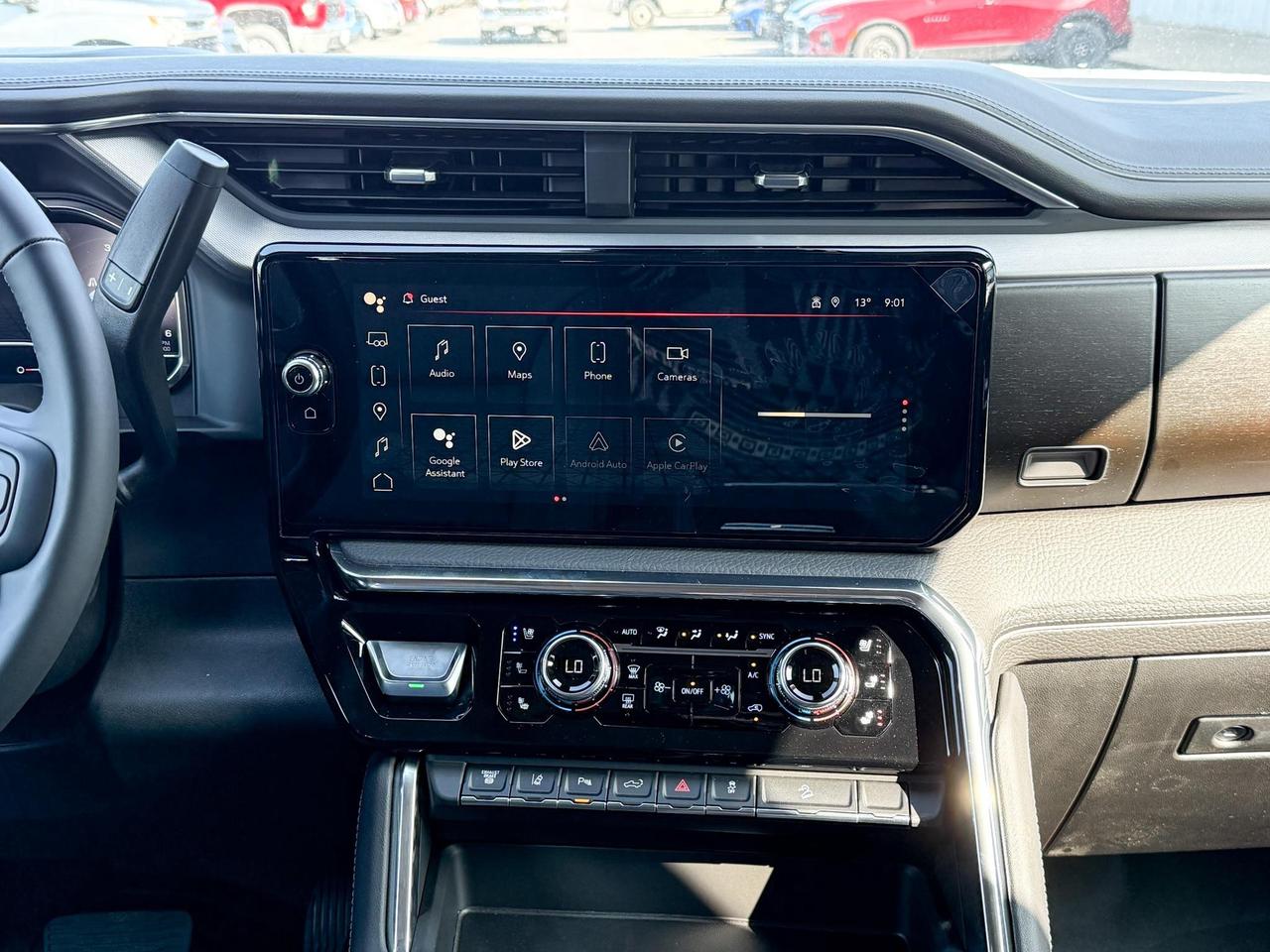 2025 GMC Sierra 2500 HD Denali DURAMAX 6.6L V8 WITH REMOTE START/ENTRY, SUNROOF, HEATED SEATS, HEATED STEERING WHEEL, VENTILATED SEATS, HD SURROUND VISION Photo