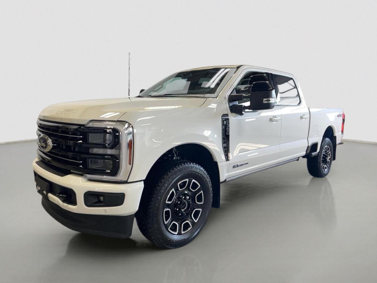 New 2025 Ford F-350 Super Duty SRW PLATINUM 4WD CREW CAB 6.75' BOX for sale in Moose Jaw, SK
